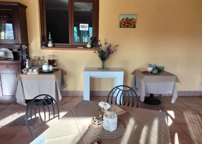 Casale Di Valle Fredda 4*